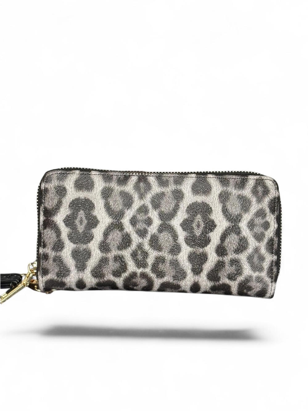 Boutique Cheetah Print Zip Around Continental w/wrist strap - NWT
